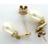 Pair of 9ct gold pearl set earrings, combined 4.5g. P&P Group 1 (£14+VAT for the first lot and £1+