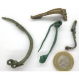 3rd century Roman bronze fibula brooches. P&P Group 0 (£5+VAT for the first lot and £1+VAT for