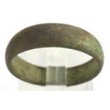 14th century Medieval paupers bronze wedding ring, D: 20 mm. P&P Group 0 (£5+VAT for the first lot