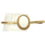 9ct gold opal set brooch, D: 30 mm, 1.8g. P&P Group 1 (£14+VAT for the first lot and £1+VAT for