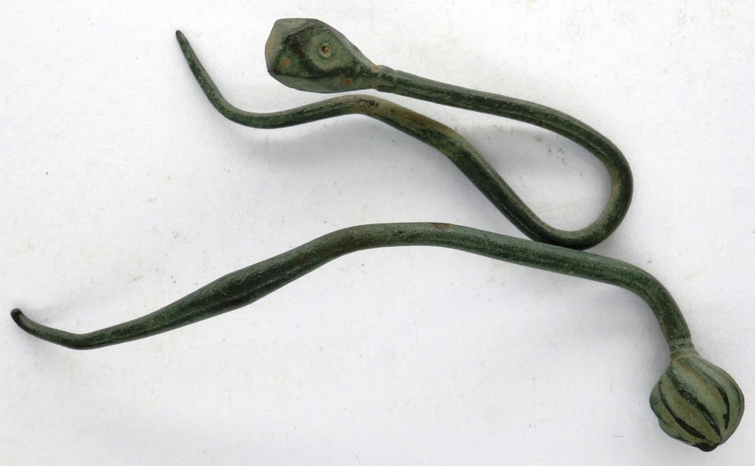 Dark Ages, two ornate bronze hair pins manipulated to shape, largest L: 55 mm. P&P Group 0 (£5+VAT - Bild 2 aus 2