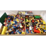 Collection of mixed Lego including Lego Technic. P&P Group 3 (£25+VAT for the first lot and £5+VAT