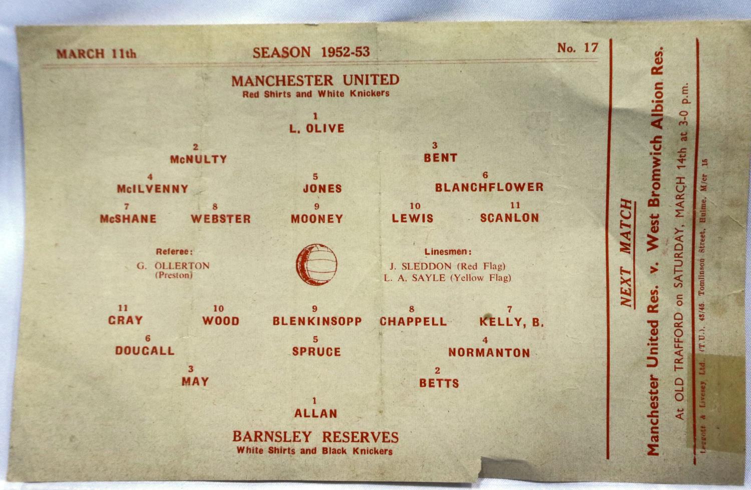 Manchester United Reserves programme 11th March 1952 v Barnsley Reserves. P&P Group 1 (£14+VAT for - Bild 2 aus 2