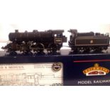 OO scale Bachmann 32-577, class 4 Black, 43160, Early Crest, detail fitted including coal in tender,
