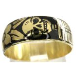 18ct gold and enamel skeleton ring, size K/L, 3.3g. P&P Group 1 (£14+VAT for the first lot and £1+