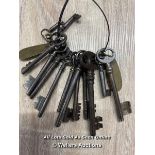 SELECTION OF 12 ASSORTED KEYS