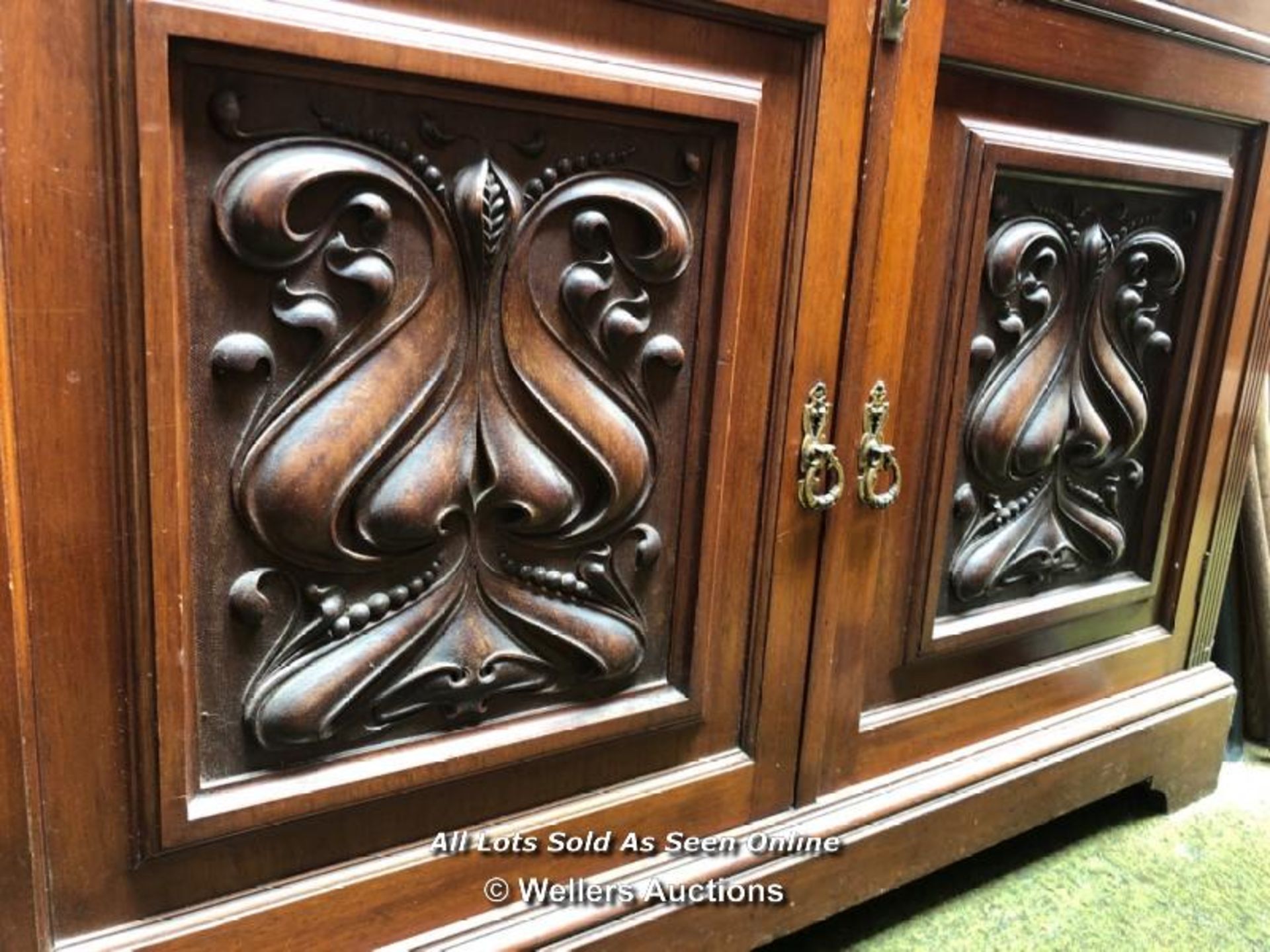 SIDEBOARD WITH CRAFTED INLAID PANELS AND DRAWER WITH LARGE MIRRORRED STORAGE CABINET, APPROX. - Image 6 of 7