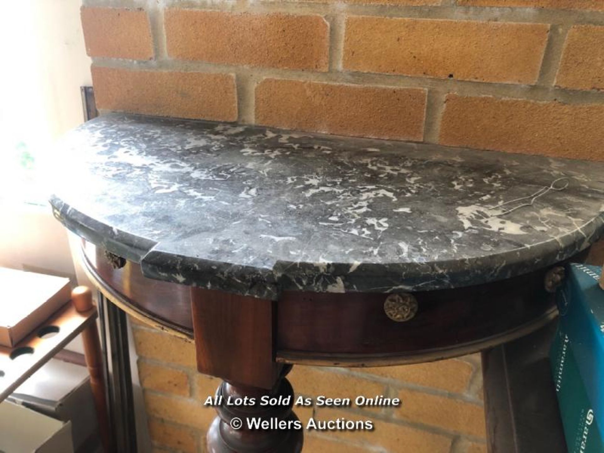 X2 MARBLE TOP HALLWAY TABLES / APPROX. 89CM (H) X 64CM (W) X 34CM (D) - Image 4 of 4