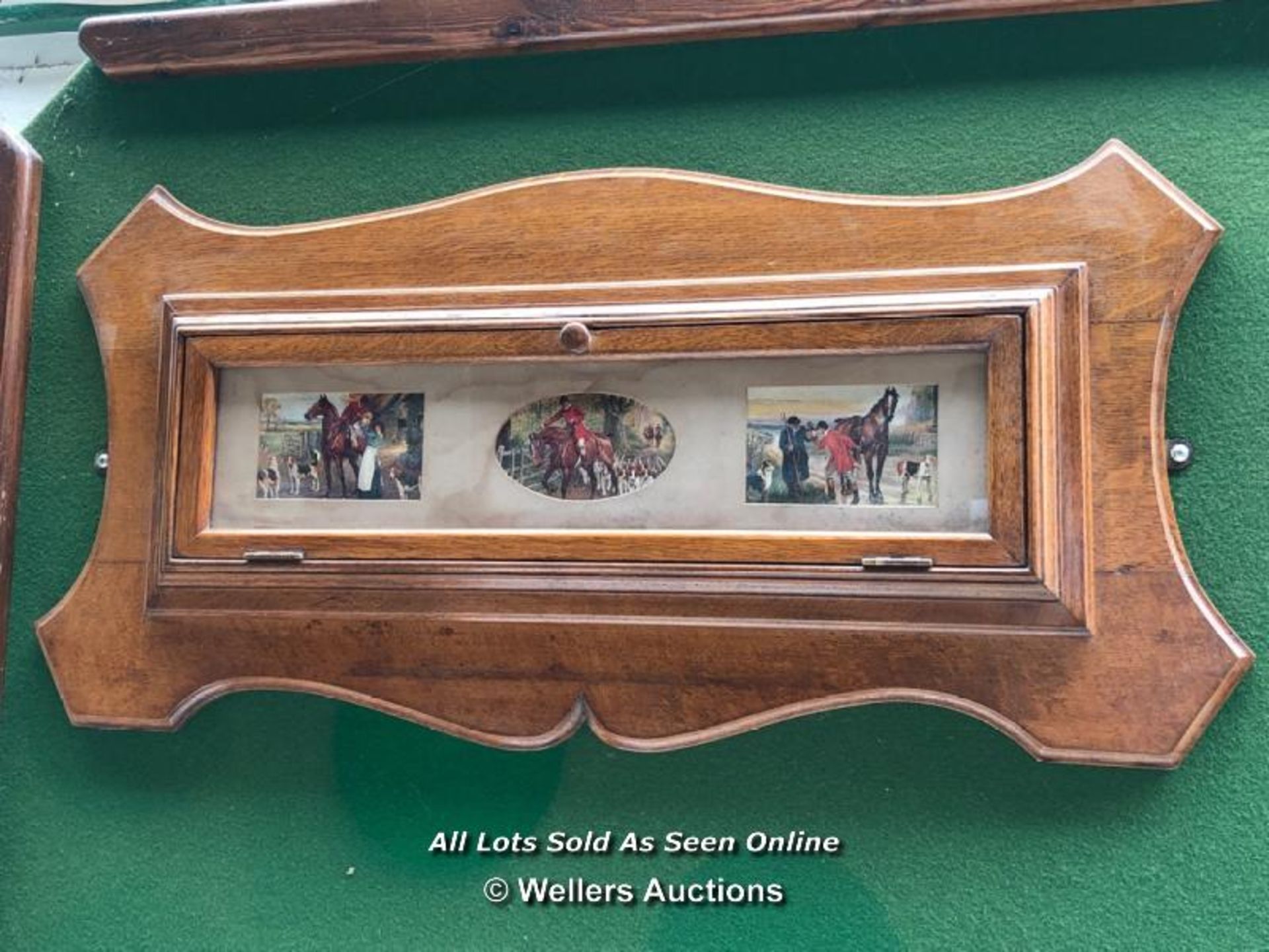 RILEY OF ACCRINGTON BILLIARDS OAK SCOREBOARD, DEPICTING X3 HUNTING IMAGES. SIZE - 78CM WIDE X 38CM