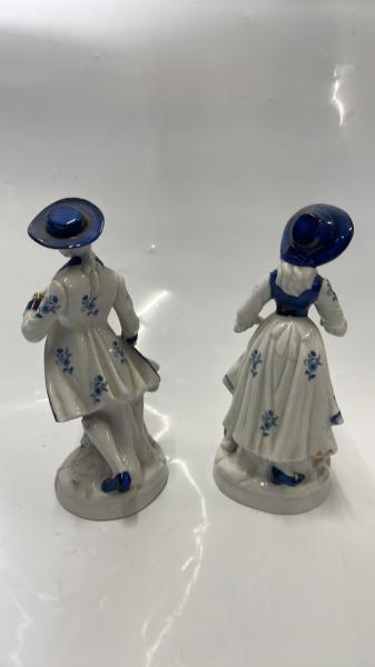 PAIR OF LEONARDO COLLECTION BLUE AND WHITE FIGURINES - Bild 2 aus 4