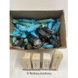 *ASSORTED VALVES INCLUDING CV2179 A2134 PENTODE AUDIO POWER VALVE TUBE AND VINTAGE MIXED VALVES