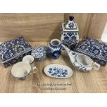 ASSORTED BLUE & WHITE PORCELAIN INCLUDING TRINKET BOXES, SMALL CHINESE VASE, GRAVY BOAT AND CUPS (