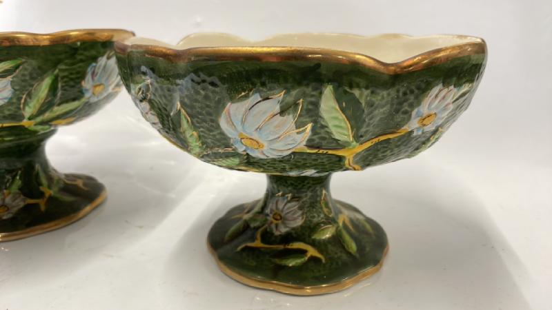 PAIR OF PORTUGUESE PEDESTAL DISHES - Image 2 of 4