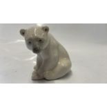 LLADRO POLAR BEAR CUB