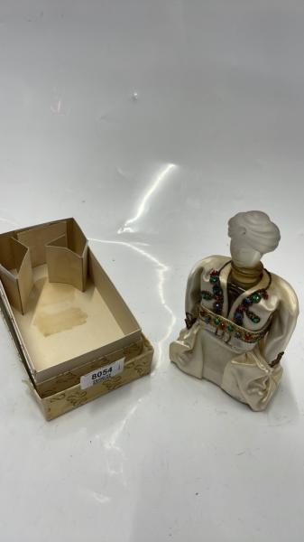 MARQUAY MADE IN FRANCE PERFUME BOTTLE MODELLED AS AN INDIAN LADY, ORIGINAL BOX, 16CM - Image 3 of 3