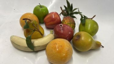 10 PIECES OF NATURALISTICALLY MOULDED FRUIT, PORCELAIN AND PLASTIC