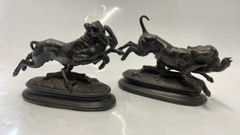 PAIR OF PATINATED SPELTER FIGURES OF HUNTING DOGS WITH PHEASANTS, 20CM LONG - Image 2 of 2