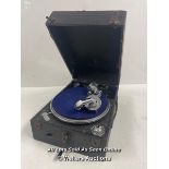 *VINTAGE WIND UP GRAMOPHONE FOR RESTORATION.