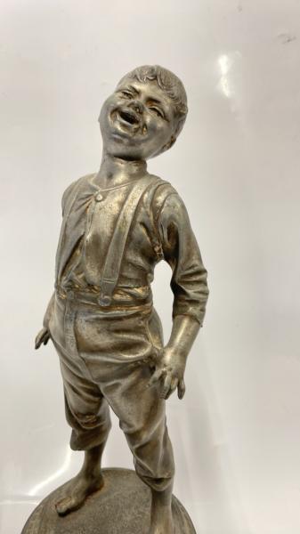 VICTORIAN SPELTER FIGURE OF LAUGHING BOY, SIGNED RAMCOU, 37CM; SMALL BOY FIGURINE - Bild 3 aus 3