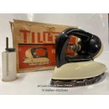 *VINTAGE 1950'S TILLEY PARAFFIN PRESSURE DOMESTIC IRON MODEL DN250