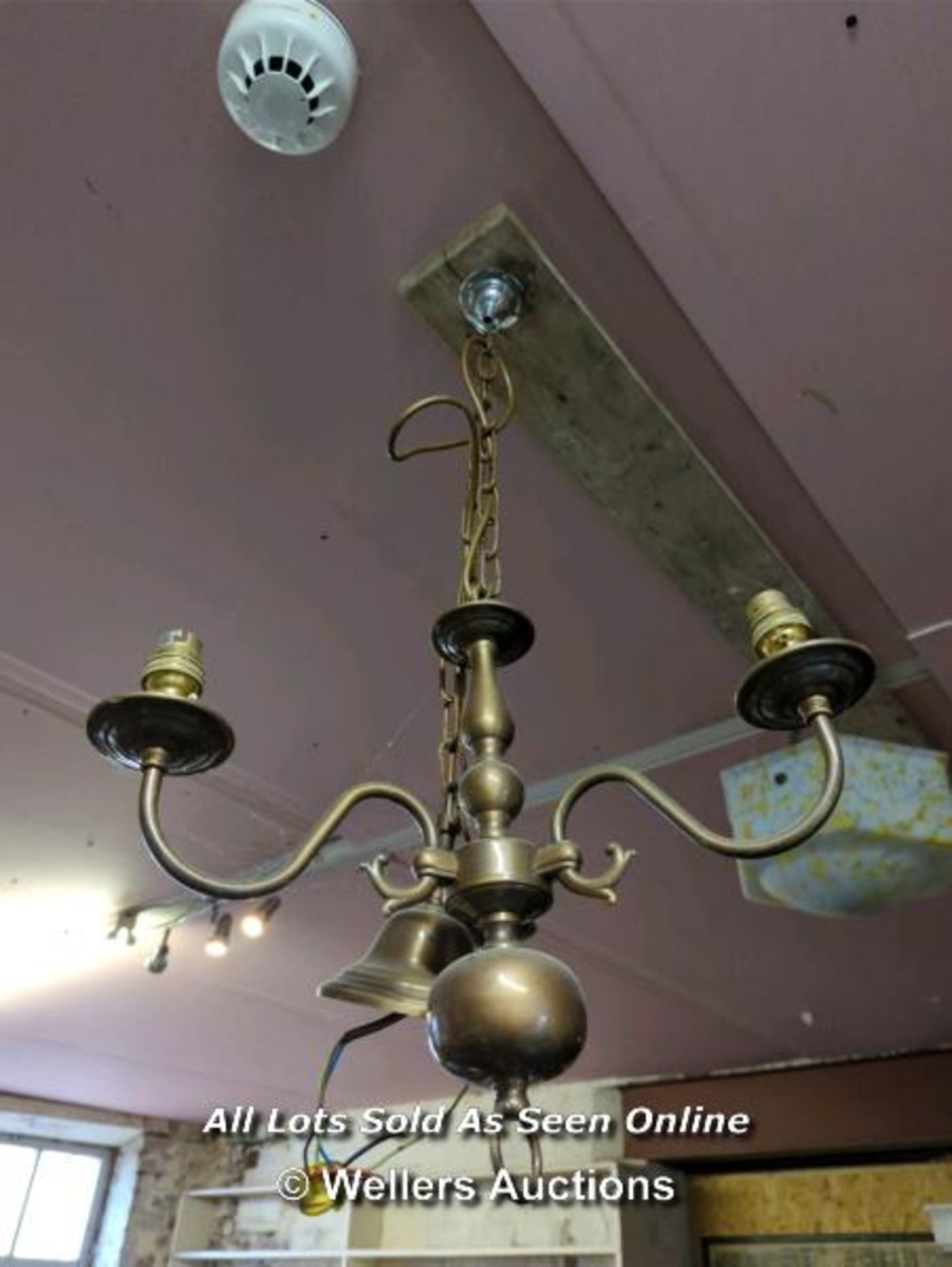 BRASS 3 ARM CEILING LIGHT