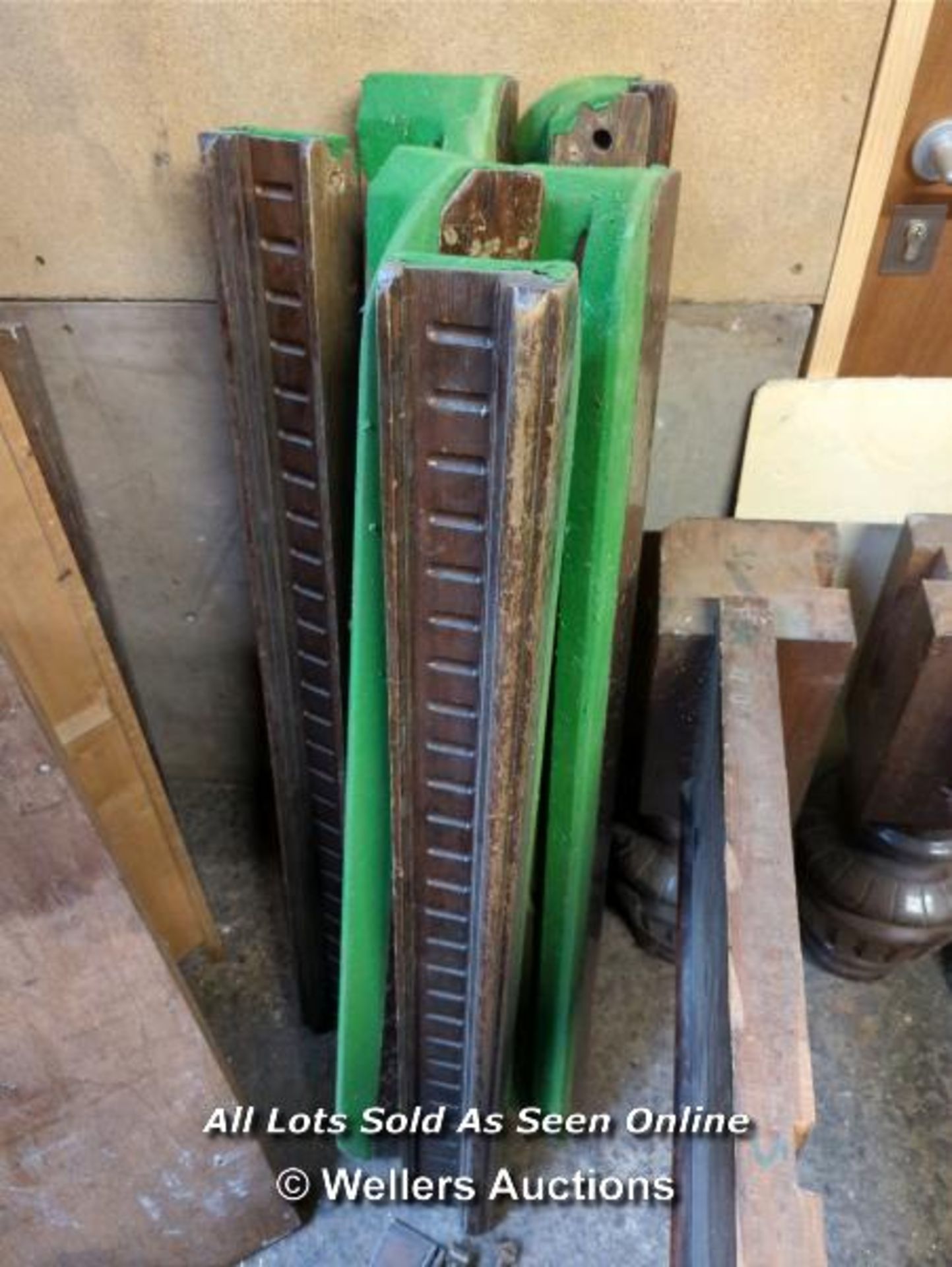 3/4 SNOOKER TABLE BASE PARTS, LEGS, AND BOLTS - Image 4 of 4