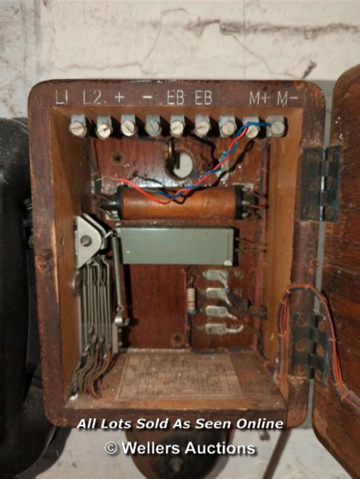 1930'S WALL MOUNTED TELEPHONE BOX - Image 3 of 8