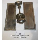 PAIR OF PERIOD BRASS OVAL HANDLES WITH MATCHING FINGER PLATES