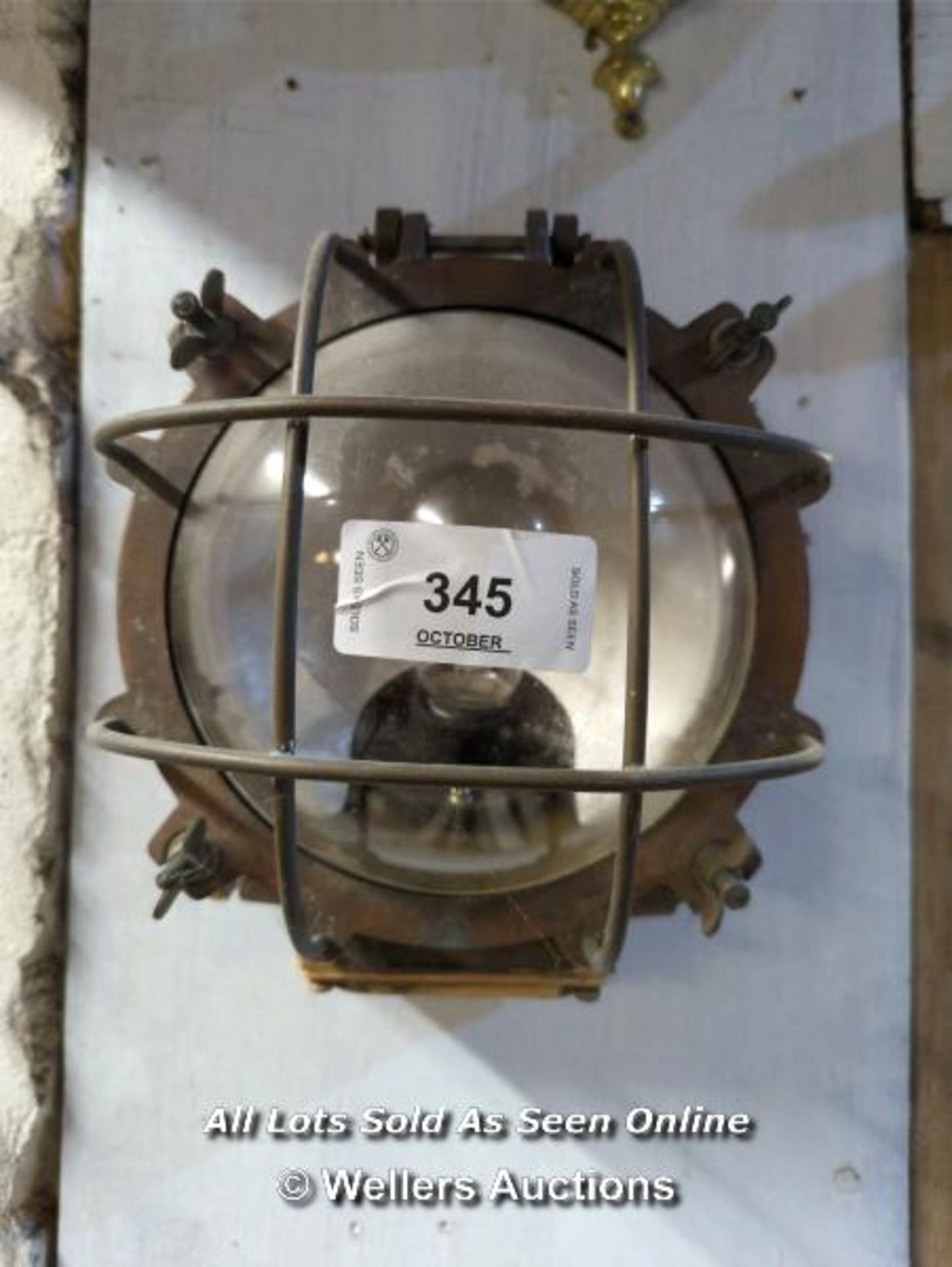 BRONZE BULKHEAD LIGHT - Image 2 of 3