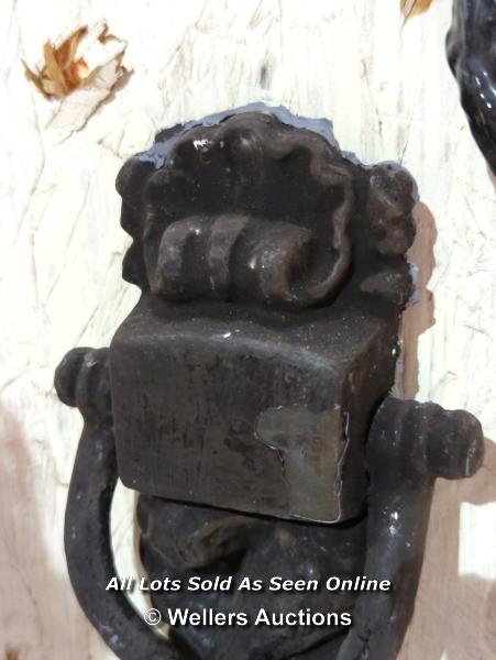 LATE VICTORIAN CAST IRON KNOCKER - 8" L - Bild 2 aus 2