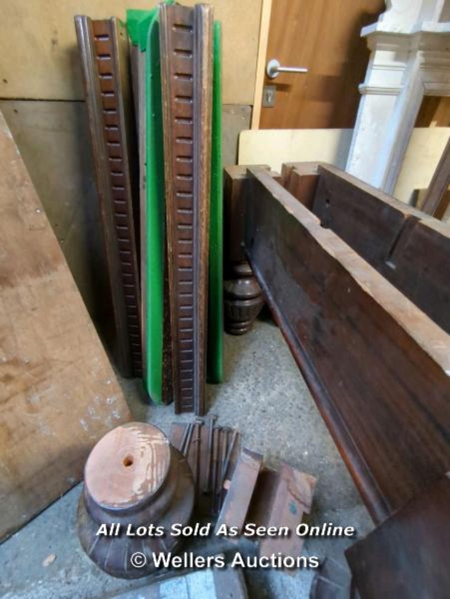 3/4 SNOOKER TABLE BASE PARTS, LEGS, AND BOLTS - Image 3 of 4