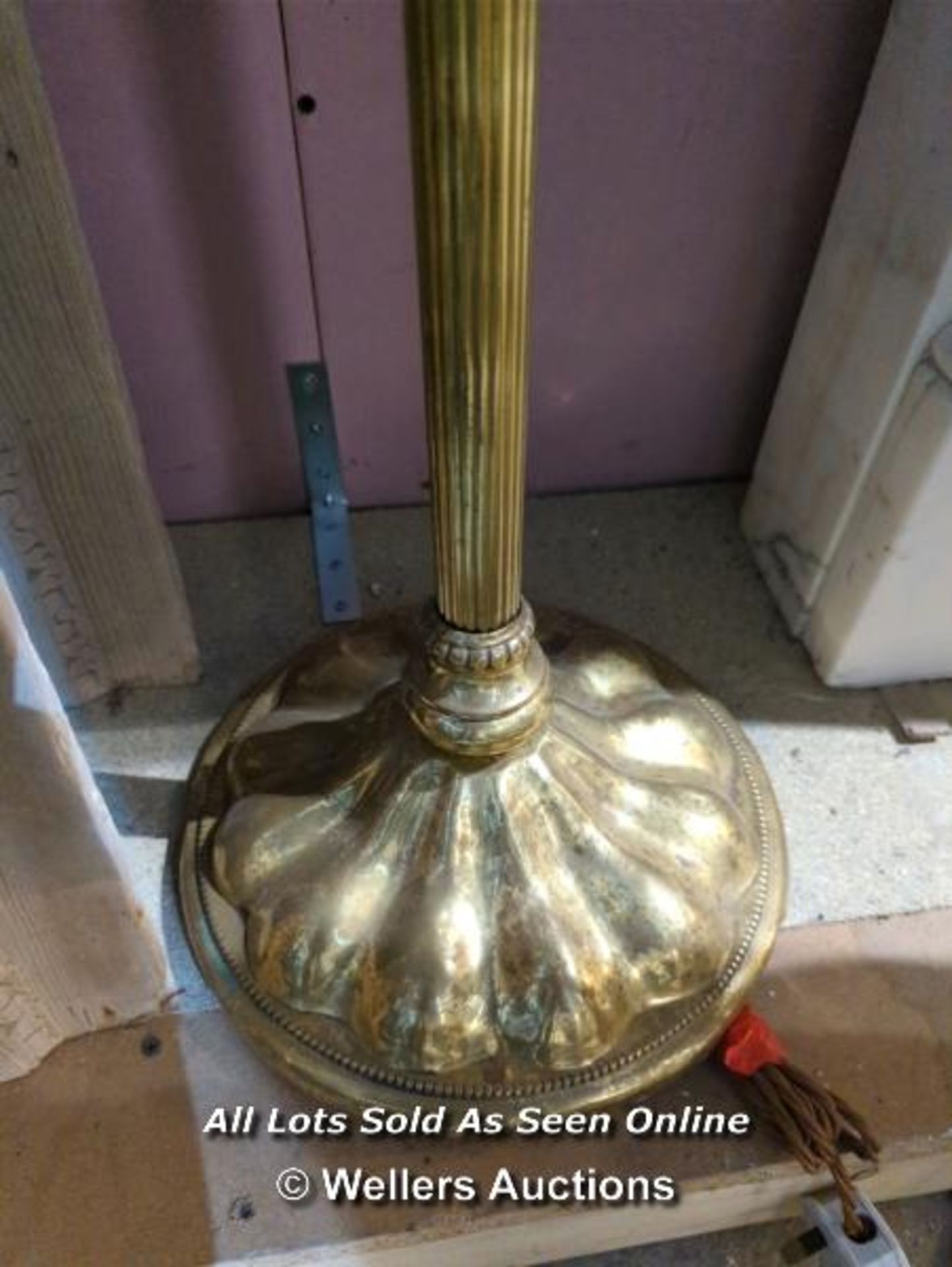 VICTORIAN BRASS STANDARD LAMP - 58" - Image 4 of 4