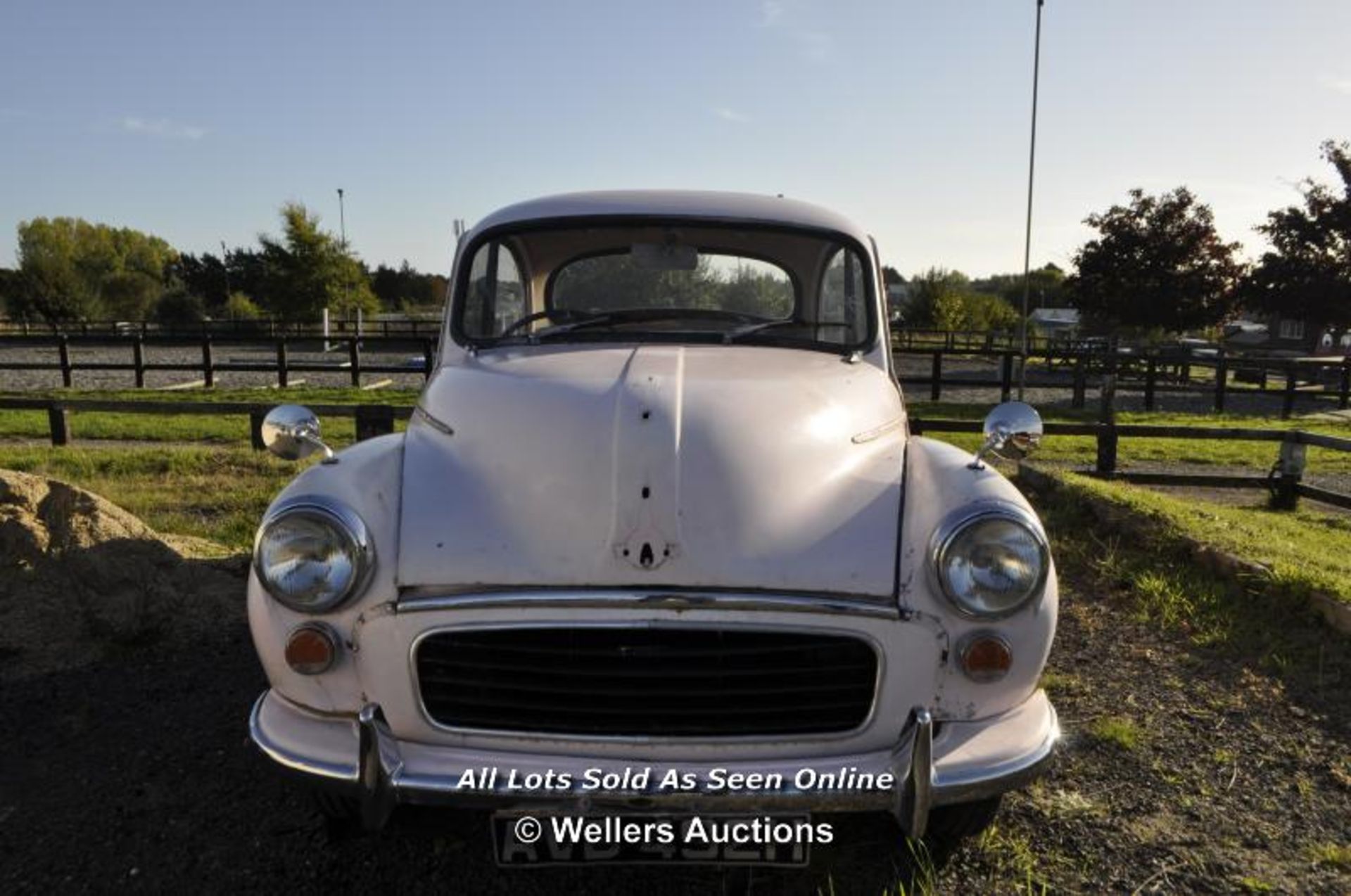 MORRIS MINOR 2 DOOR SALOON, REG: AVB 492H, VIN: MA2S5-1252570N, ENGINE NO: 10MEUH-8627, PETROL, - Image 2 of 11