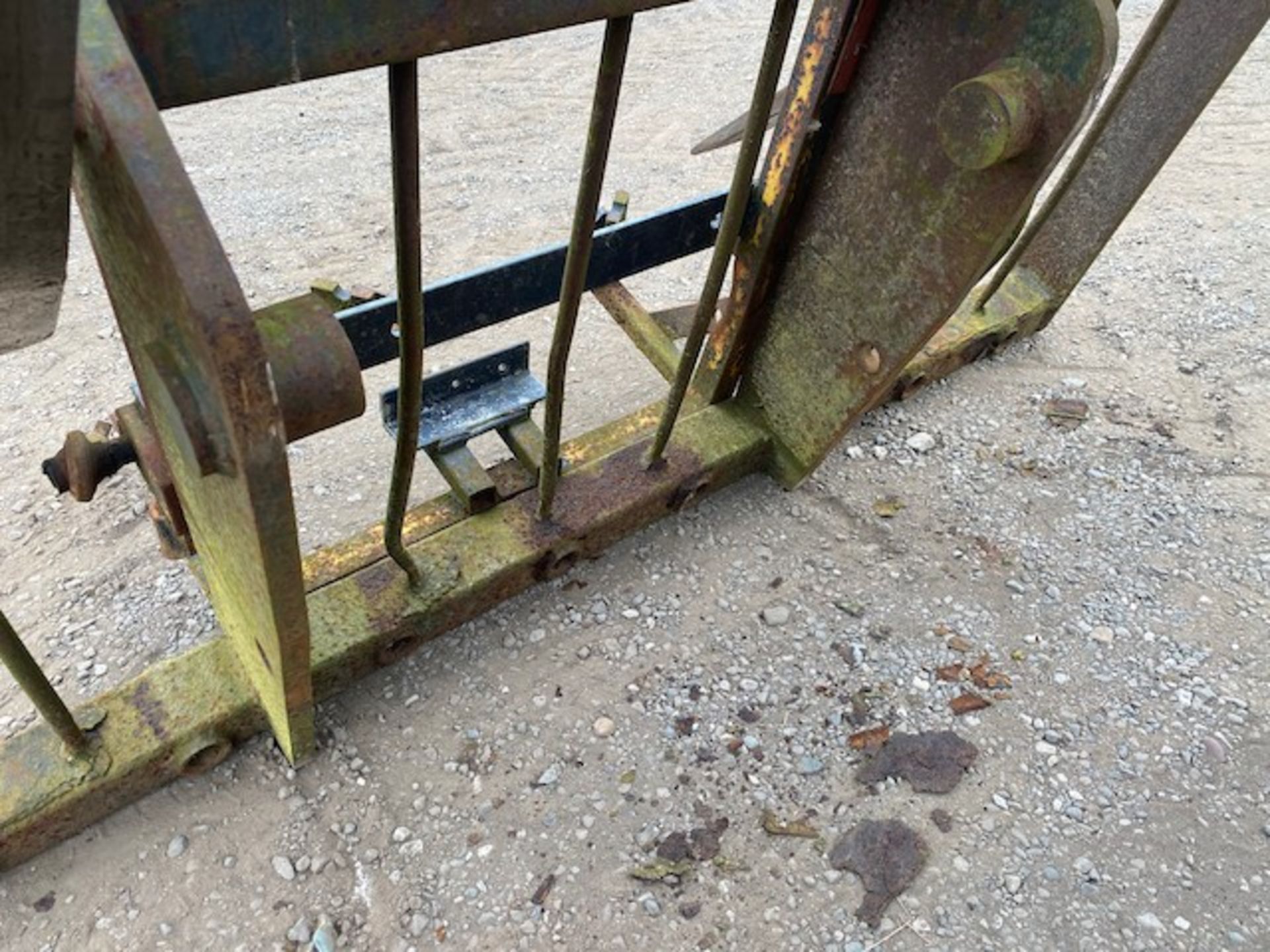 MANITOU FORK AND BACK PLATE - Image 4 of 6