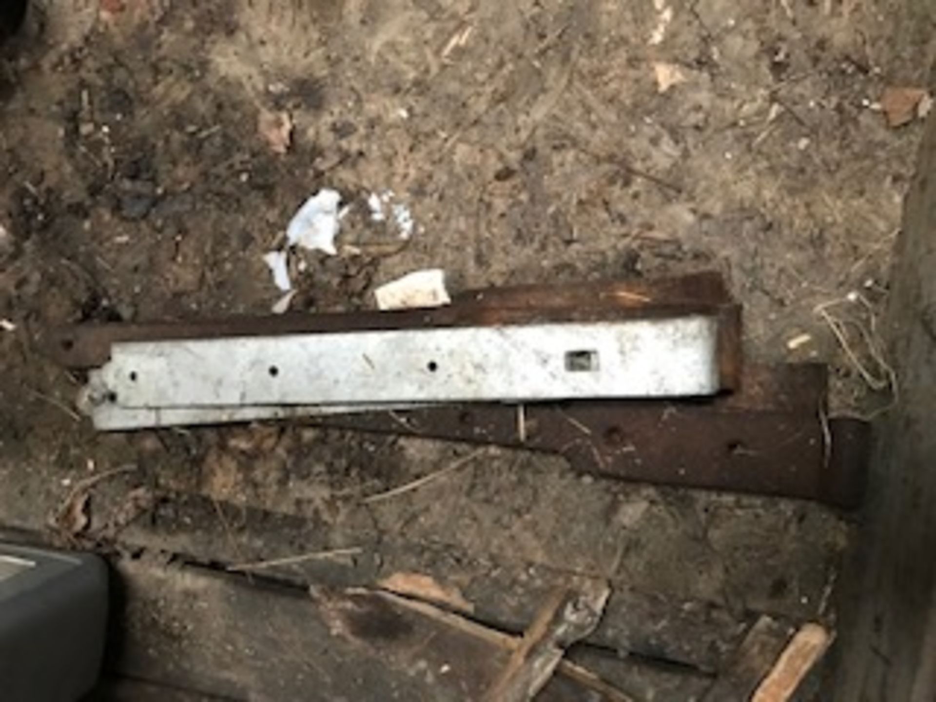 QUANTITY OF GATE HINGES