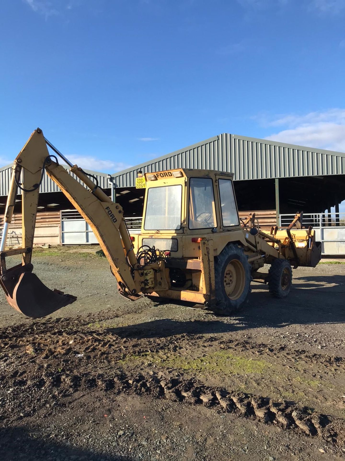 FORD 550 DIGGER - Image 2 of 5