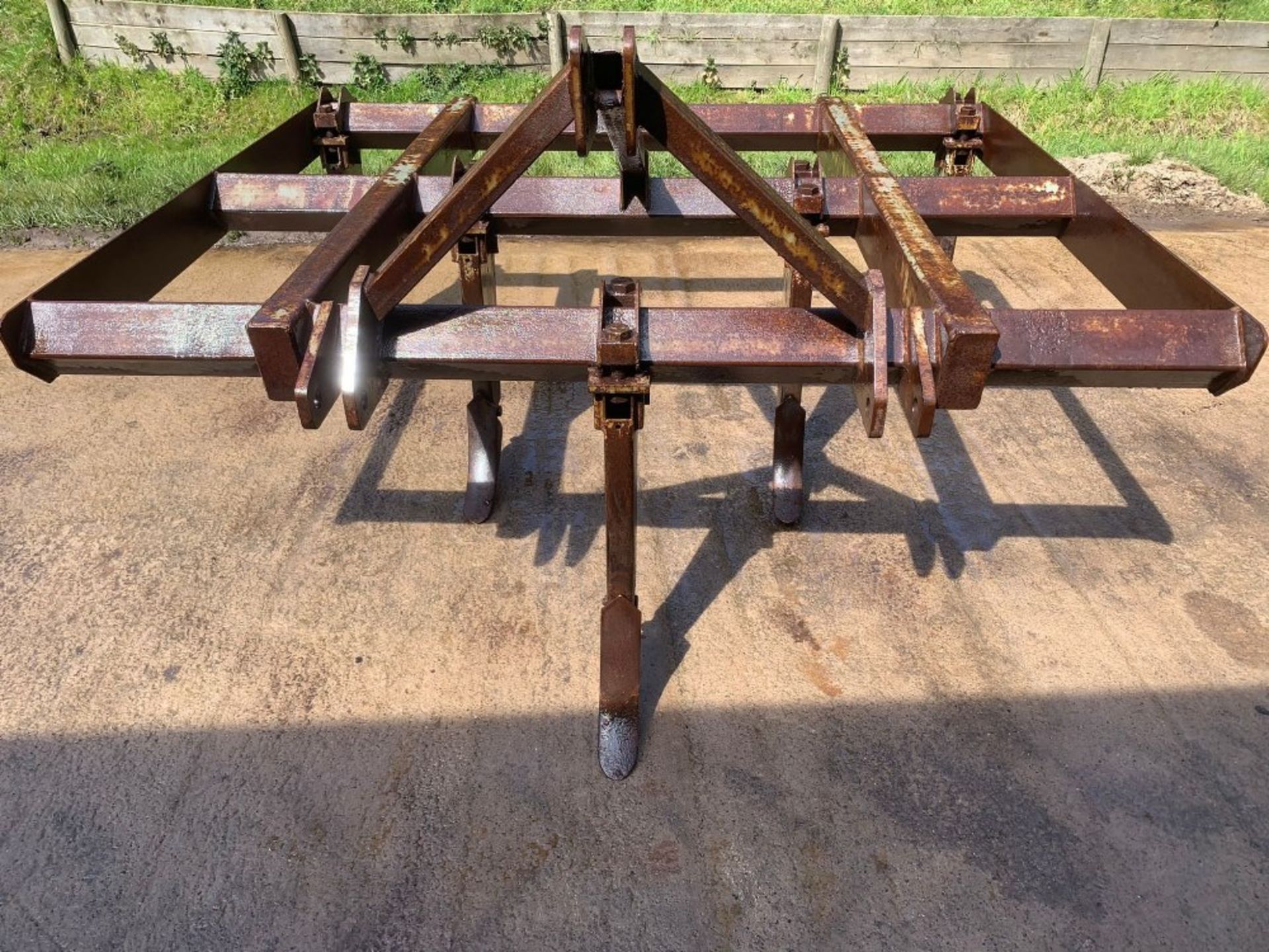 5 LEG CHISEL PLOUGH