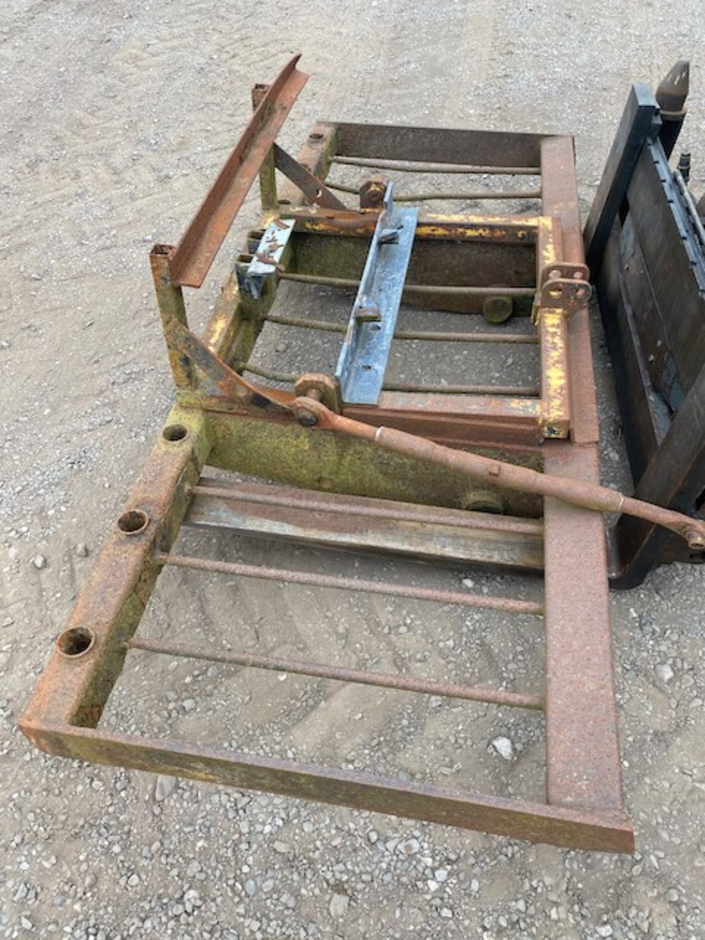 MANITOU FORK AND BACK PLATE