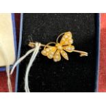 VICTORIAN 15CT YELLOW GOLD BROOCH