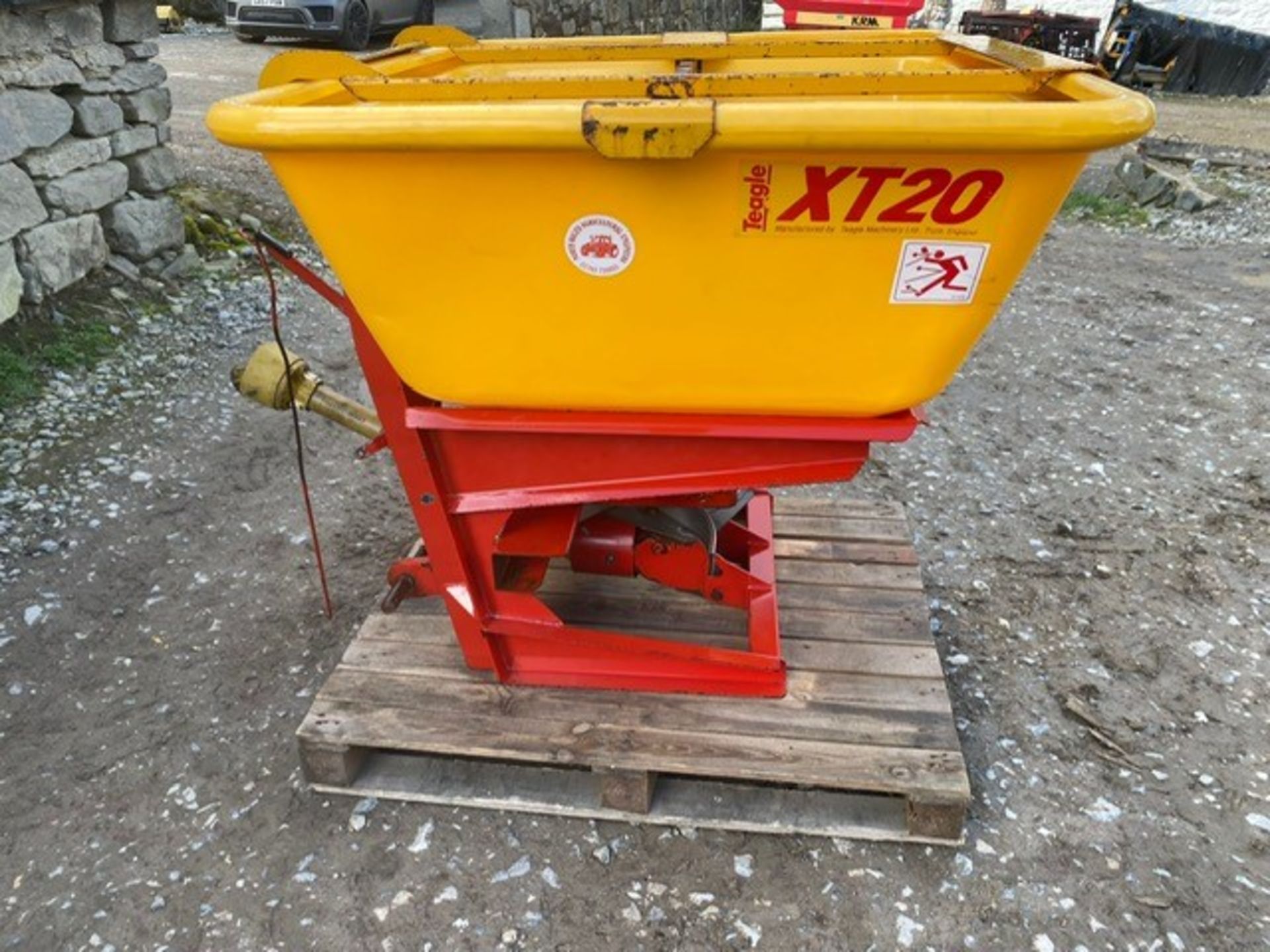 TEAGLE XT 20 FERTILISER SPREADER - Image 2 of 7