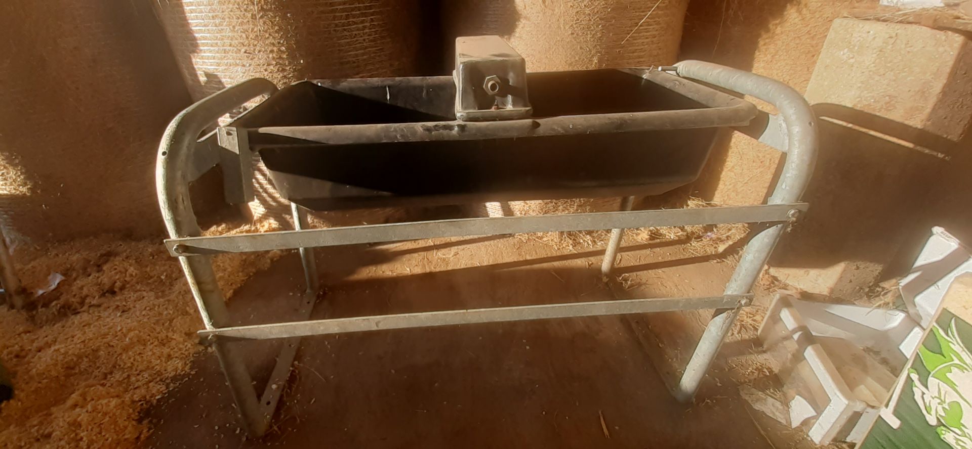 HORSE/COW WATER TROUGH