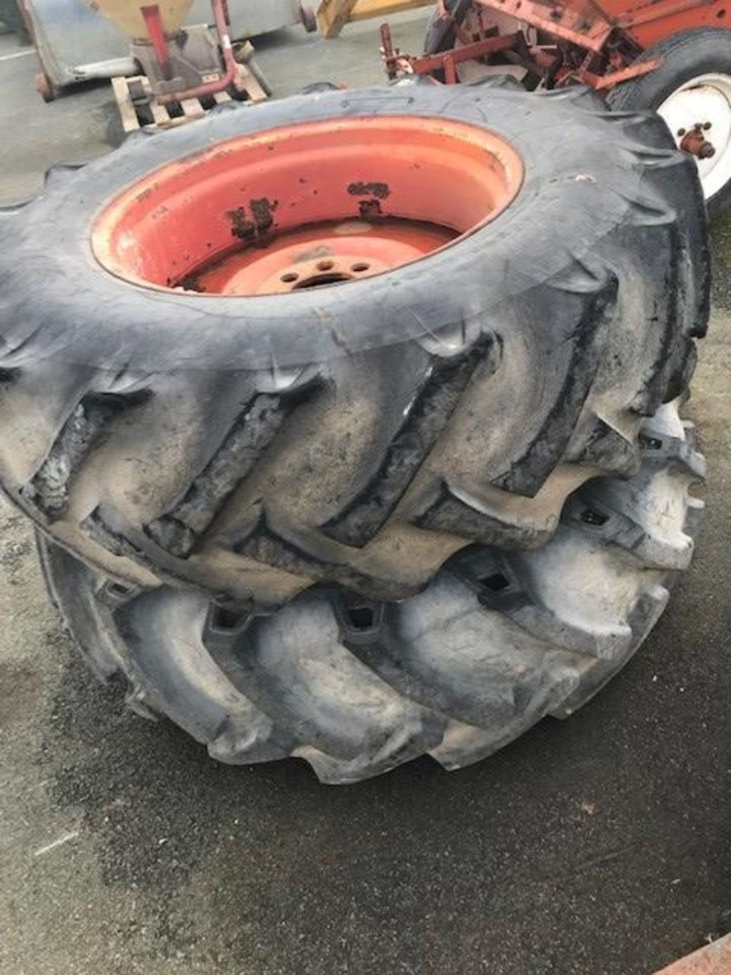 PAIR OF 16.9 X 28 WHEELS AND TYRES. EX JCB - Image 4 of 4