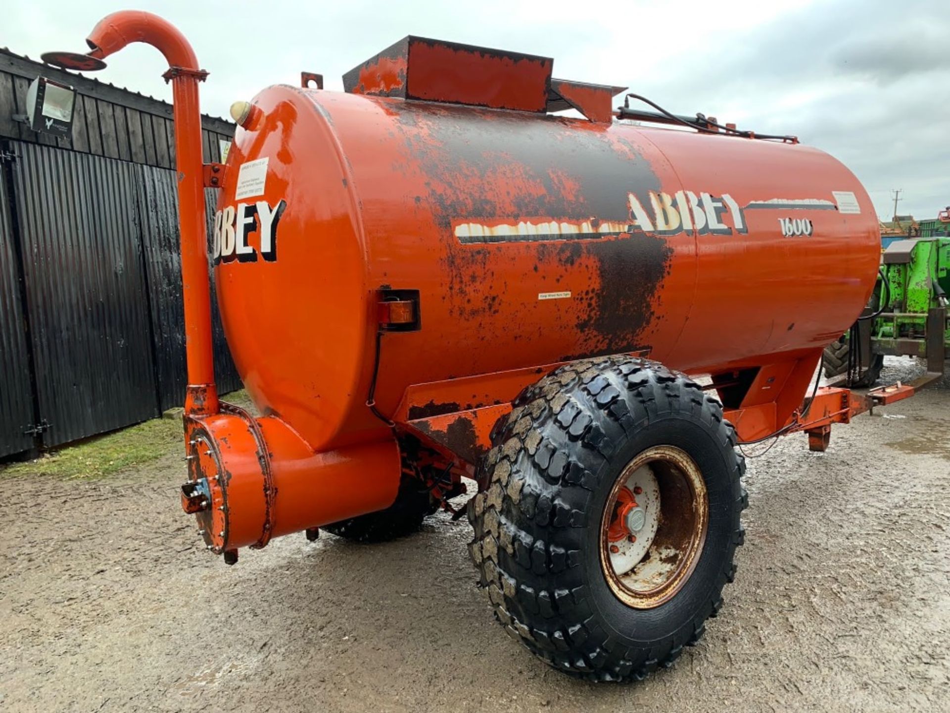 ABBEY 1600 TOP FILL TANKER - Image 3 of 7