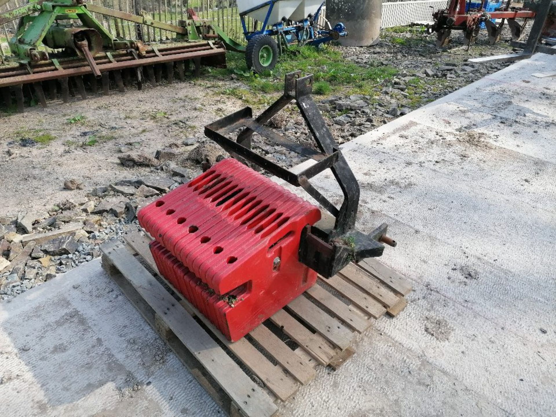 14 JOHN DEERE TRACTOR WEIGHTS