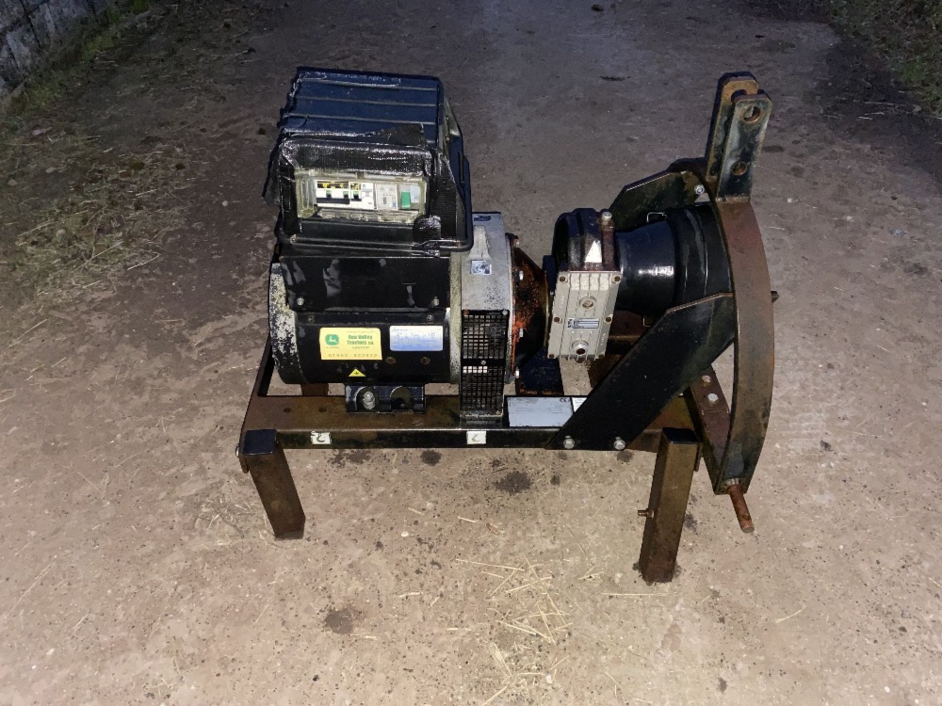 THREE POINT LINKAGE GENERATOR C/W PTO