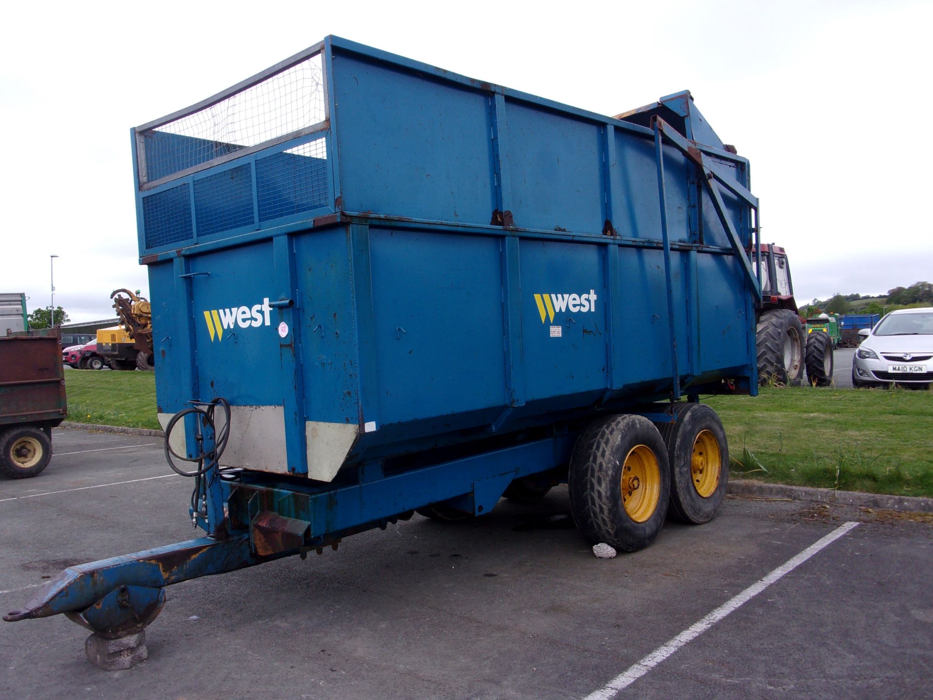 WEST 10 TON SILAGE TRAILER - Image 3 of 3