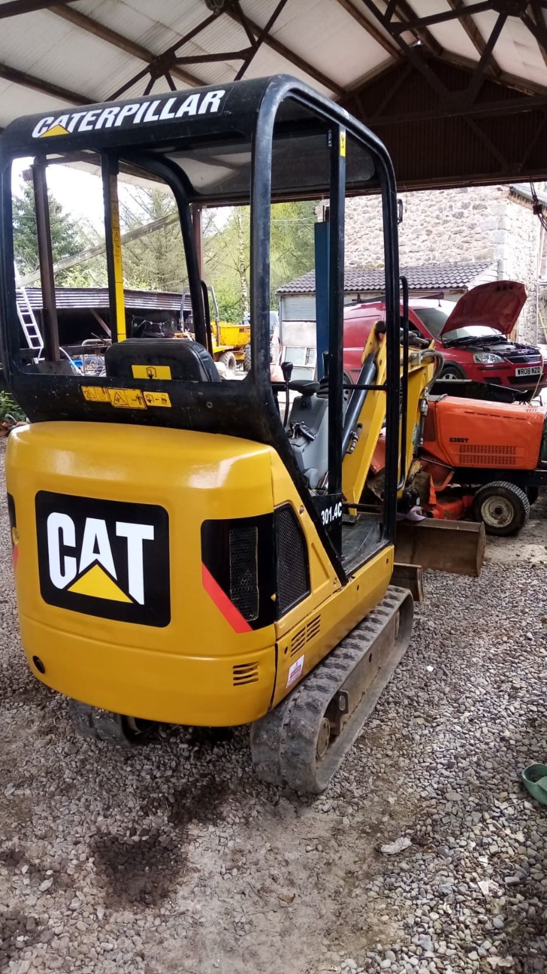 CAT MINI DIGGER - Image 2 of 12