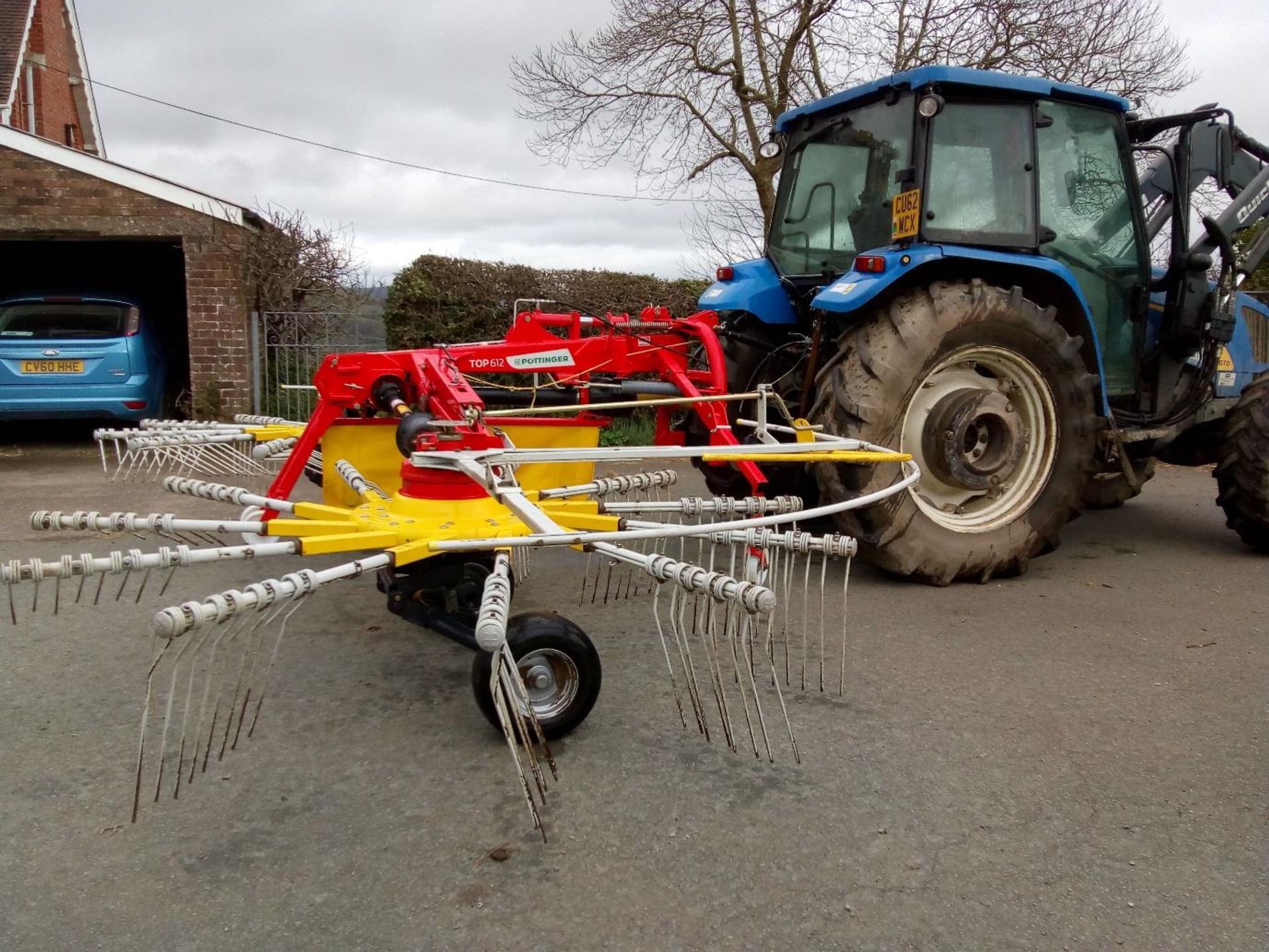 POTTINGER 612 TWIN ROTARAKE - AS NEW - Image 2 of 7