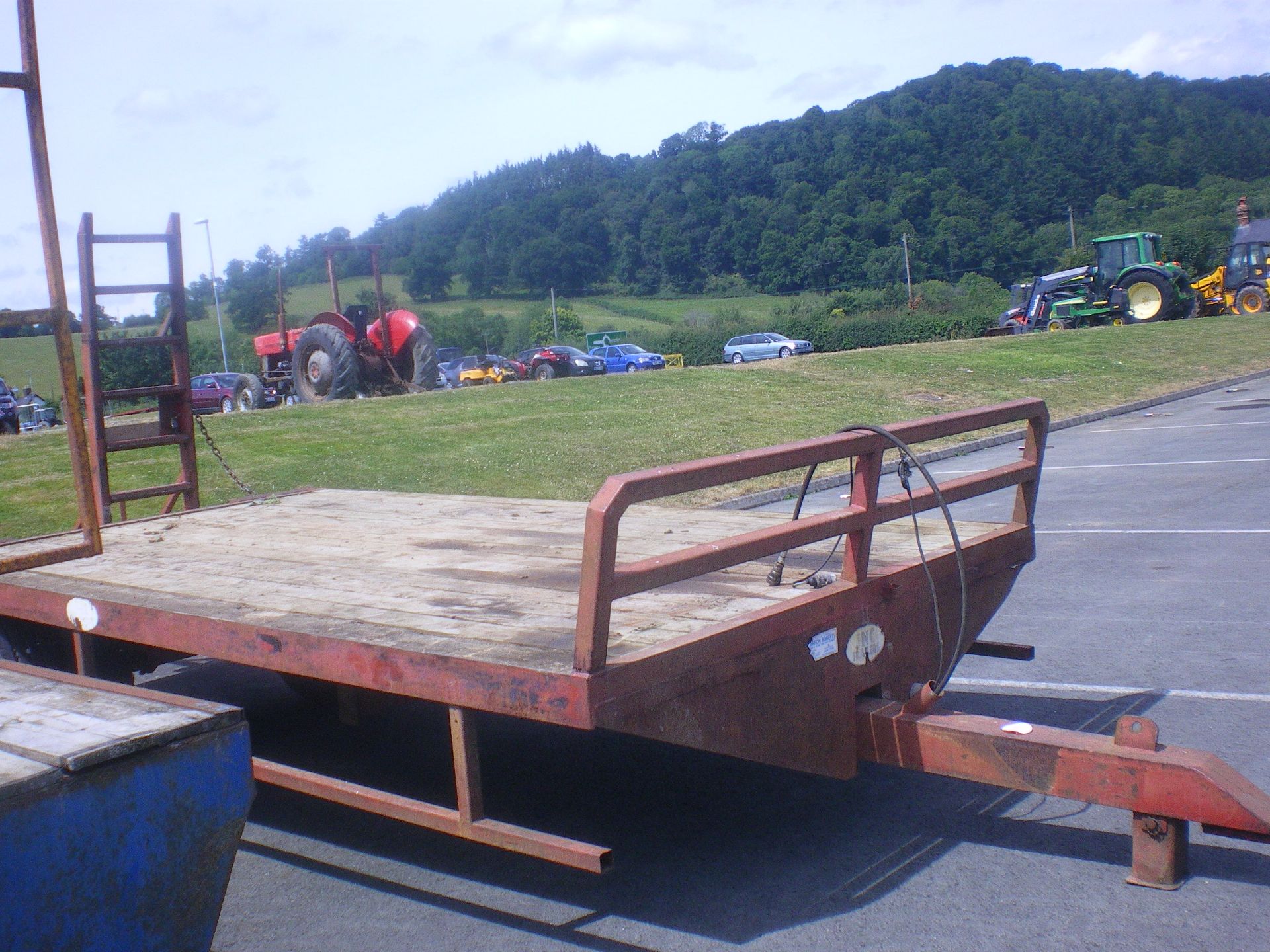 NC LOW LOADER TRAILER 20FT