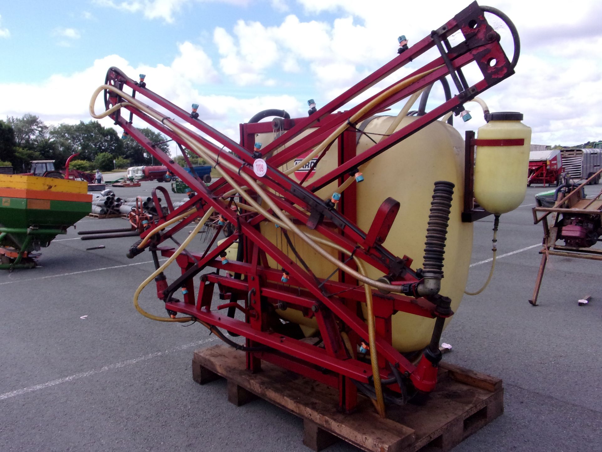 12 METRE SPRAYER